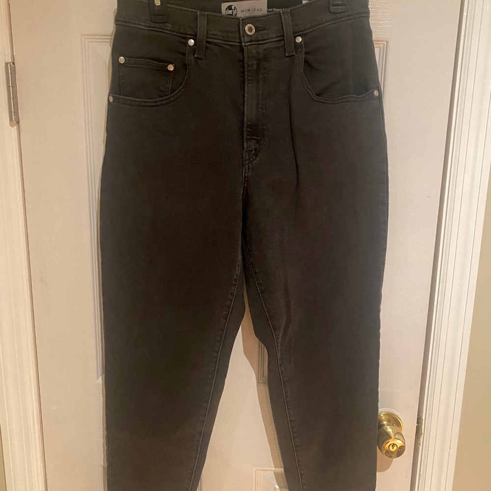 Levi's Mom Jeans